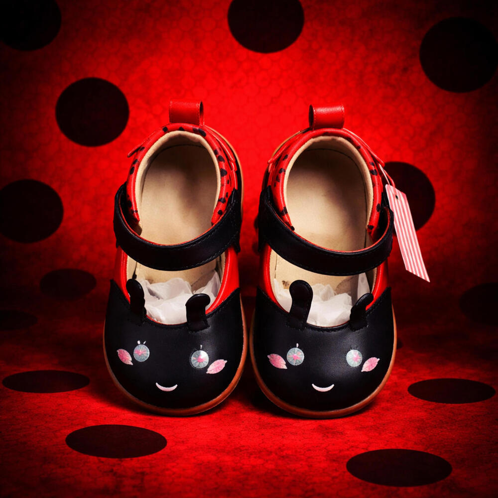 🐞🐞🐞CRACKER BARREL SG STEPPING STONES LADYBUG MARY JANES 7Y BRAND NEW